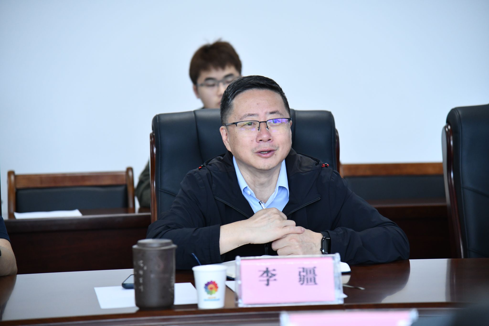 25D32
